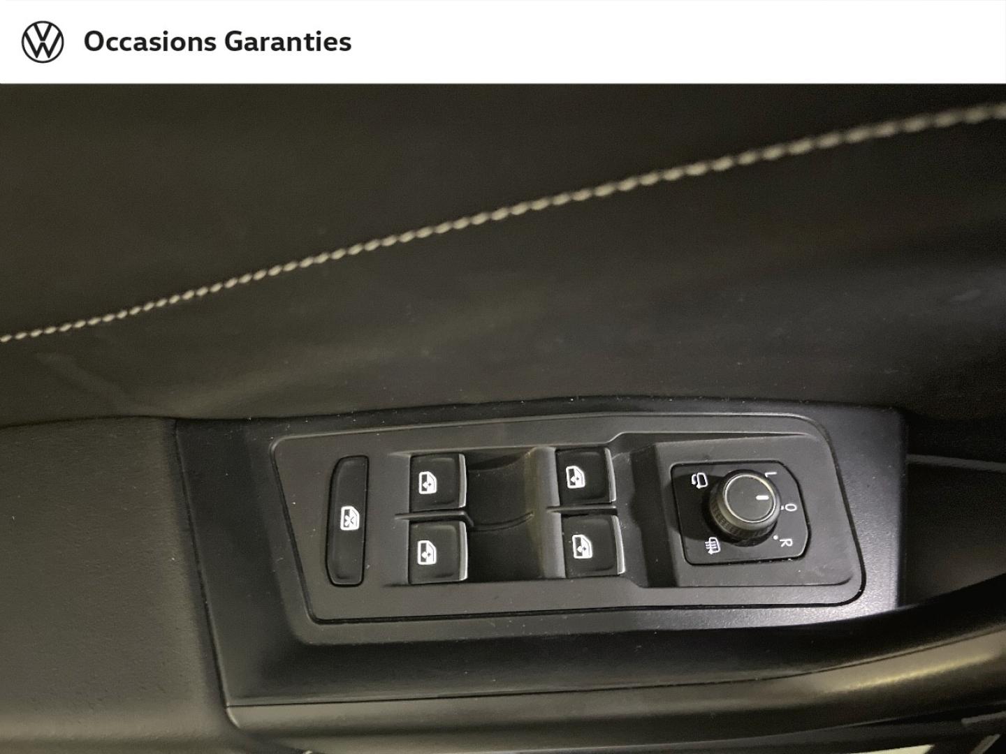 Voitures occasions VOLKSWAGEN T-ROC Style Exclusive Paris