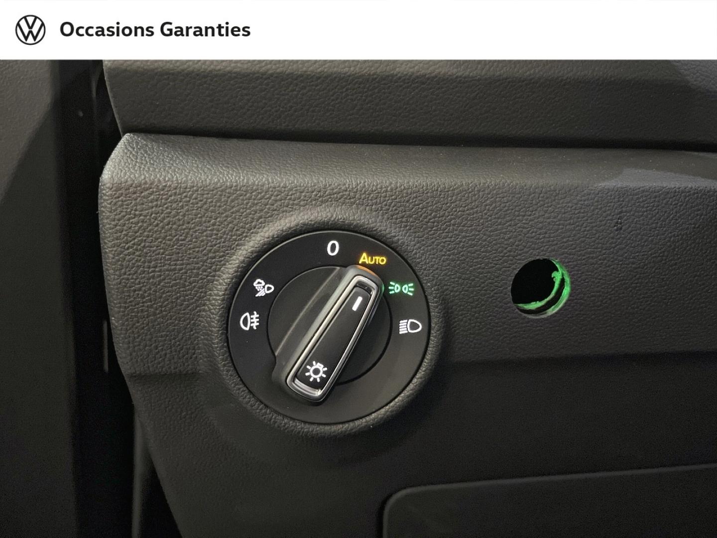 Voitures occasions VOLKSWAGEN T-ROC Style Exclusive Paris
