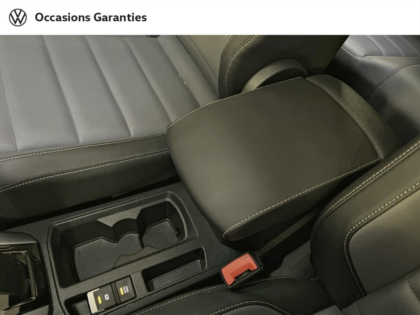 Voitures occasions VOLKSWAGEN T-ROC Style Exclusive Paris