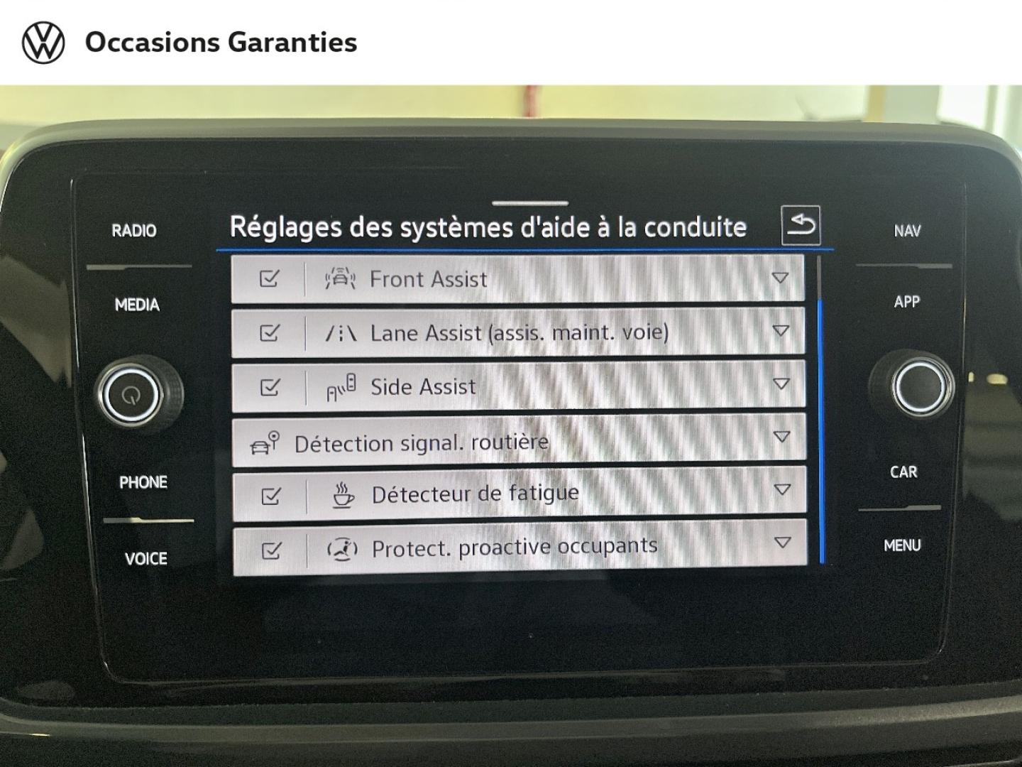 Voitures occasions VOLKSWAGEN T-ROC Style Exclusive Paris