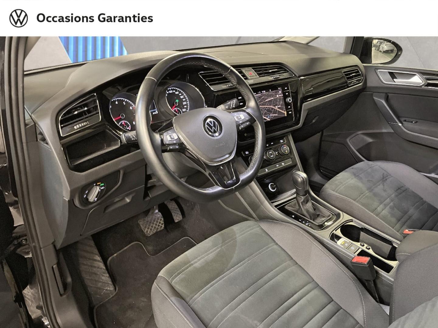 Voitures occasions VOLKSWAGEN TOURAN Carat Paris