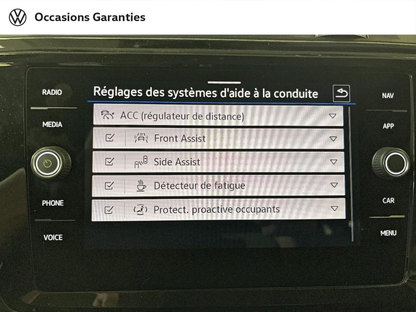Voitures occasions VOLKSWAGEN TOURAN Carat Paris