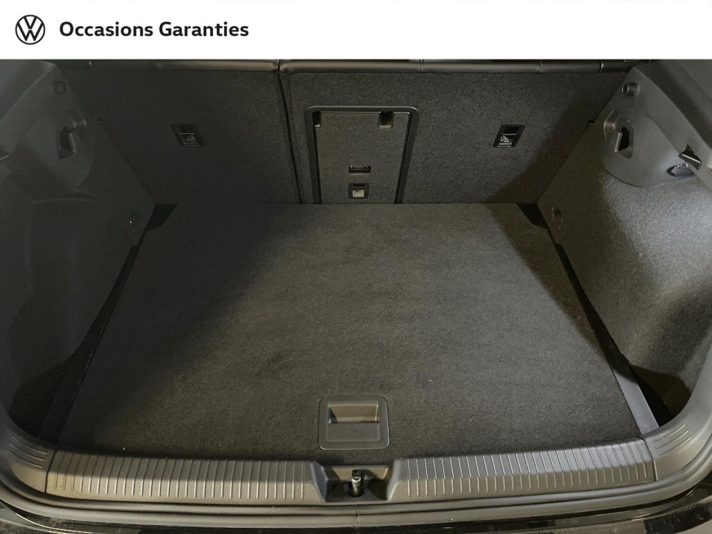 Voitures occasions VOLKSWAGEN GOLF R-Line Paris