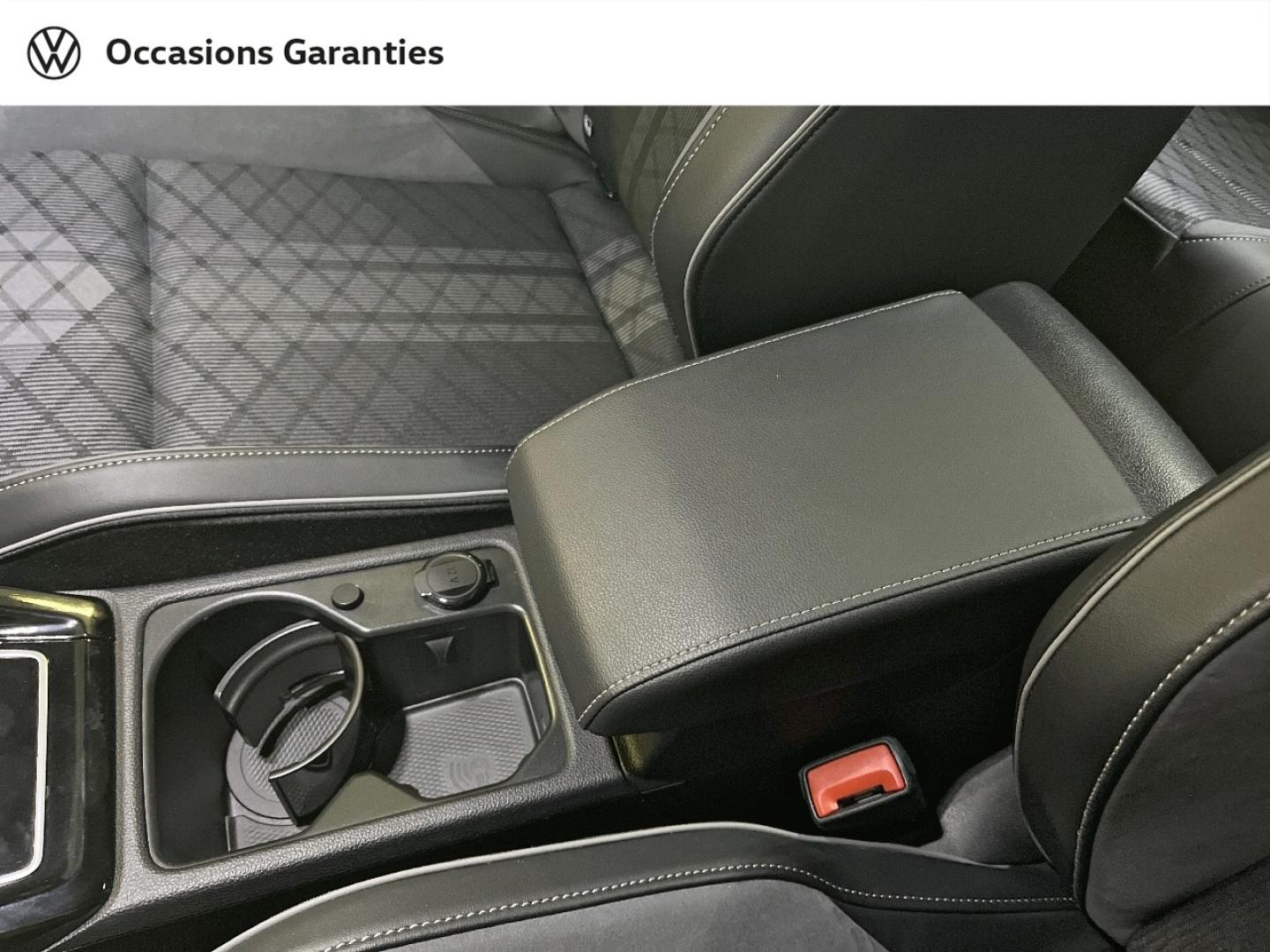 Voitures occasions VOLKSWAGEN GOLF R-Line Paris
