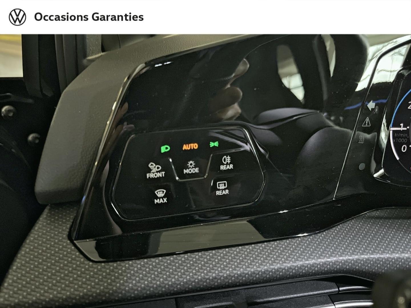 Voitures occasions VOLKSWAGEN GOLF R-Line Paris