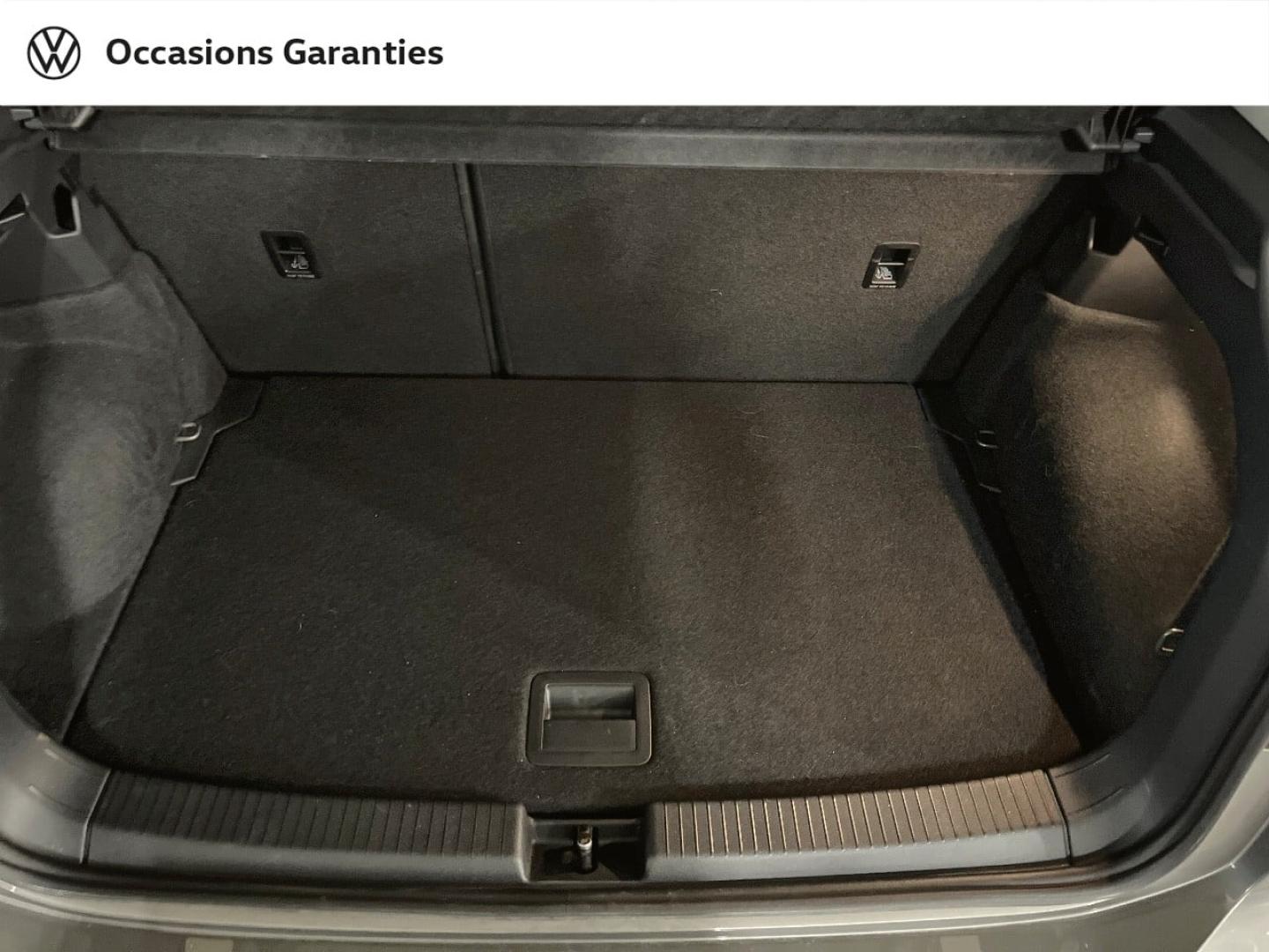 Voitures occasions VOLKSWAGEN T-CROSS Carat Paris