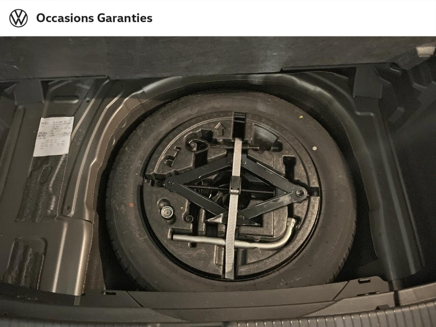 Voitures occasions VOLKSWAGEN T-CROSS Carat Paris