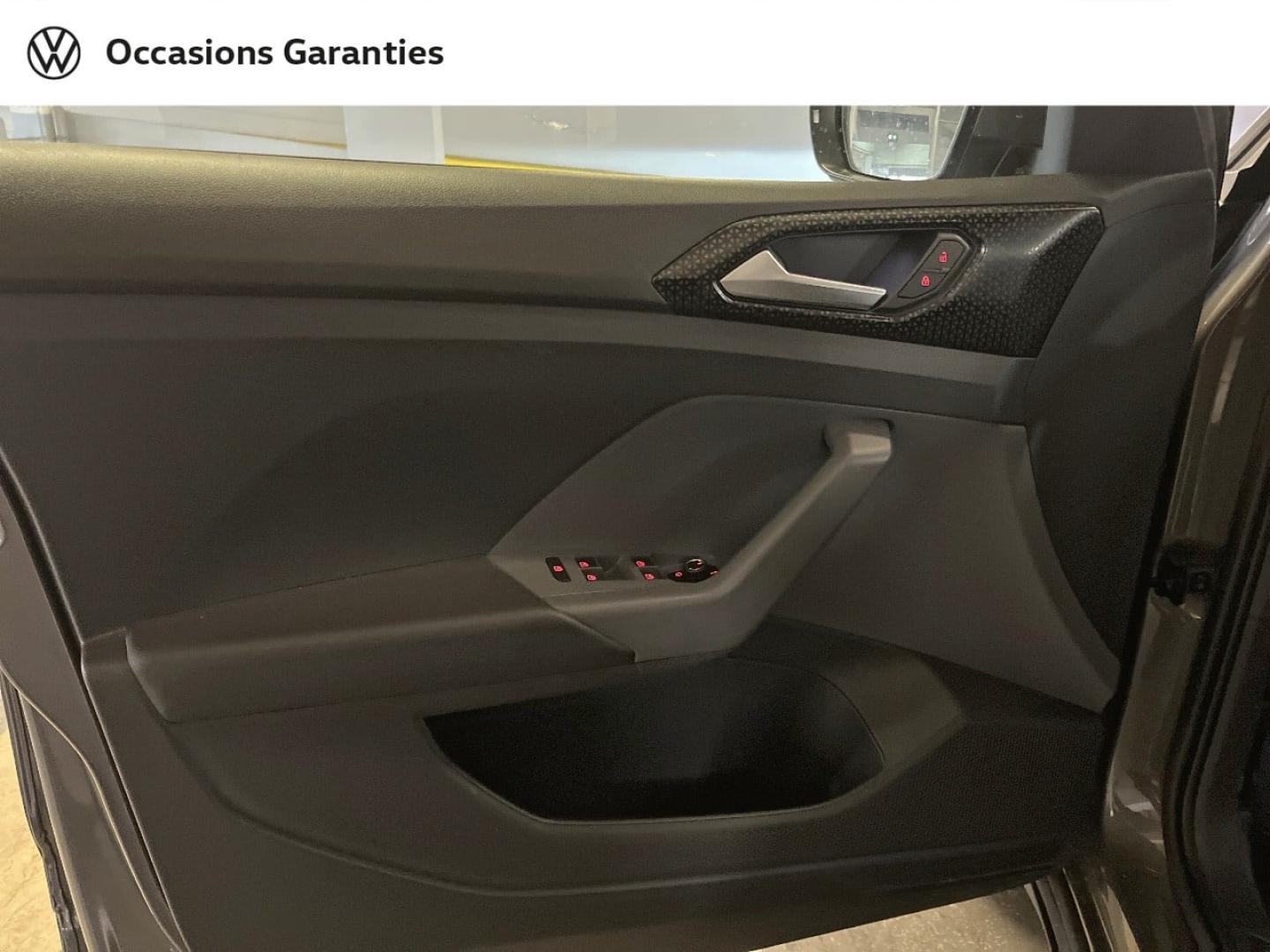 Voitures occasions VOLKSWAGEN T-CROSS Carat Paris