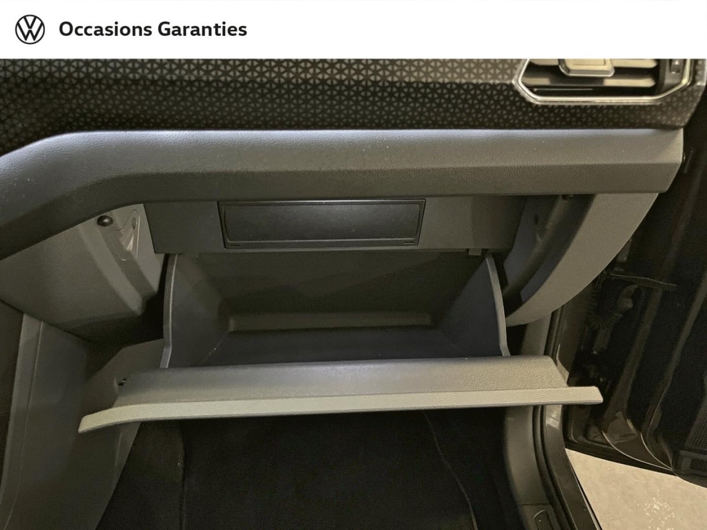 Voitures occasions VOLKSWAGEN T-CROSS Carat Paris