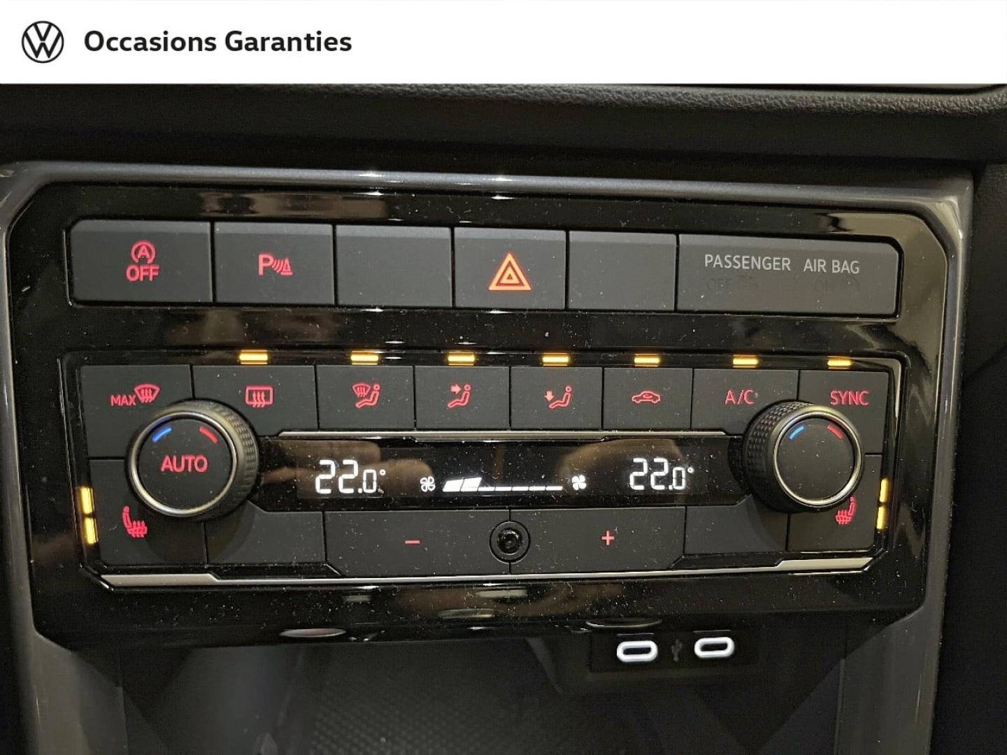 Voitures occasions VOLKSWAGEN T-CROSS Carat Paris