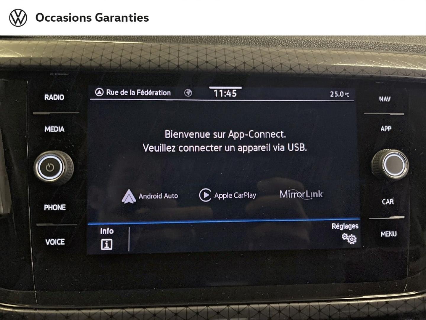 Voitures occasions VOLKSWAGEN T-CROSS Carat Paris