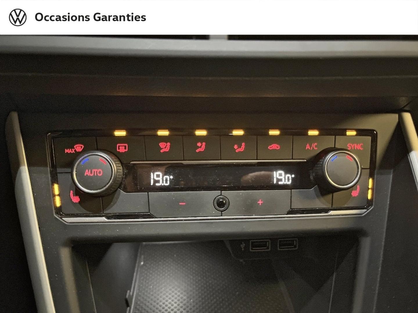 Voitures occasions VOLKSWAGEN POLO Carat Paris