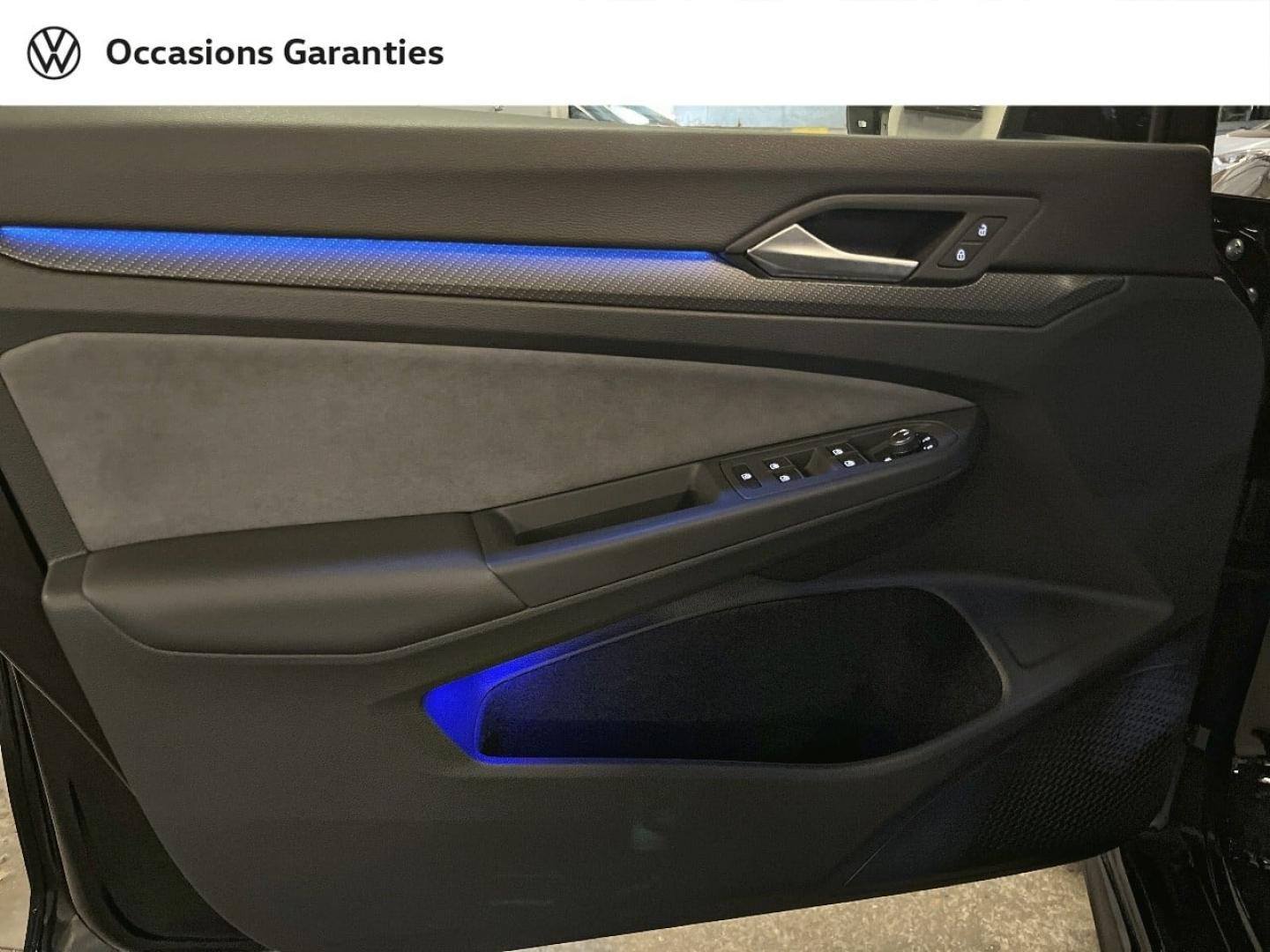 Voitures occasions VOLKSWAGEN GOLF R-Line Paris
