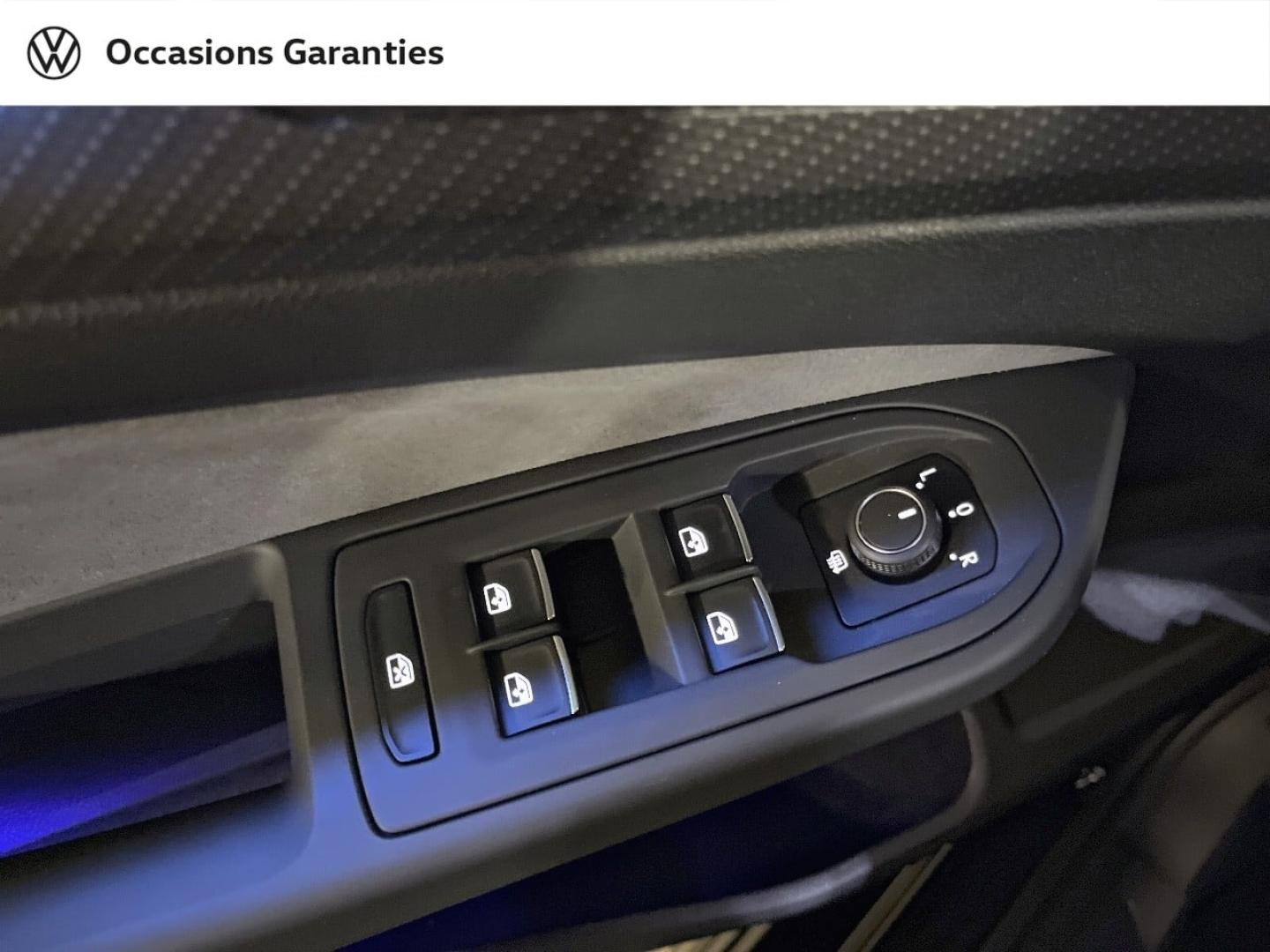 Voitures occasions VOLKSWAGEN GOLF R-Line Paris