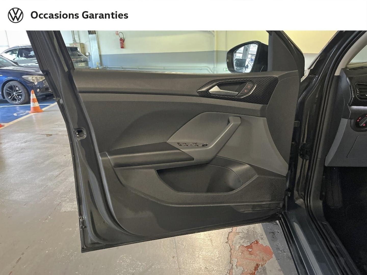 Voitures occasions VOLKSWAGEN T-CROSS Carat Paris