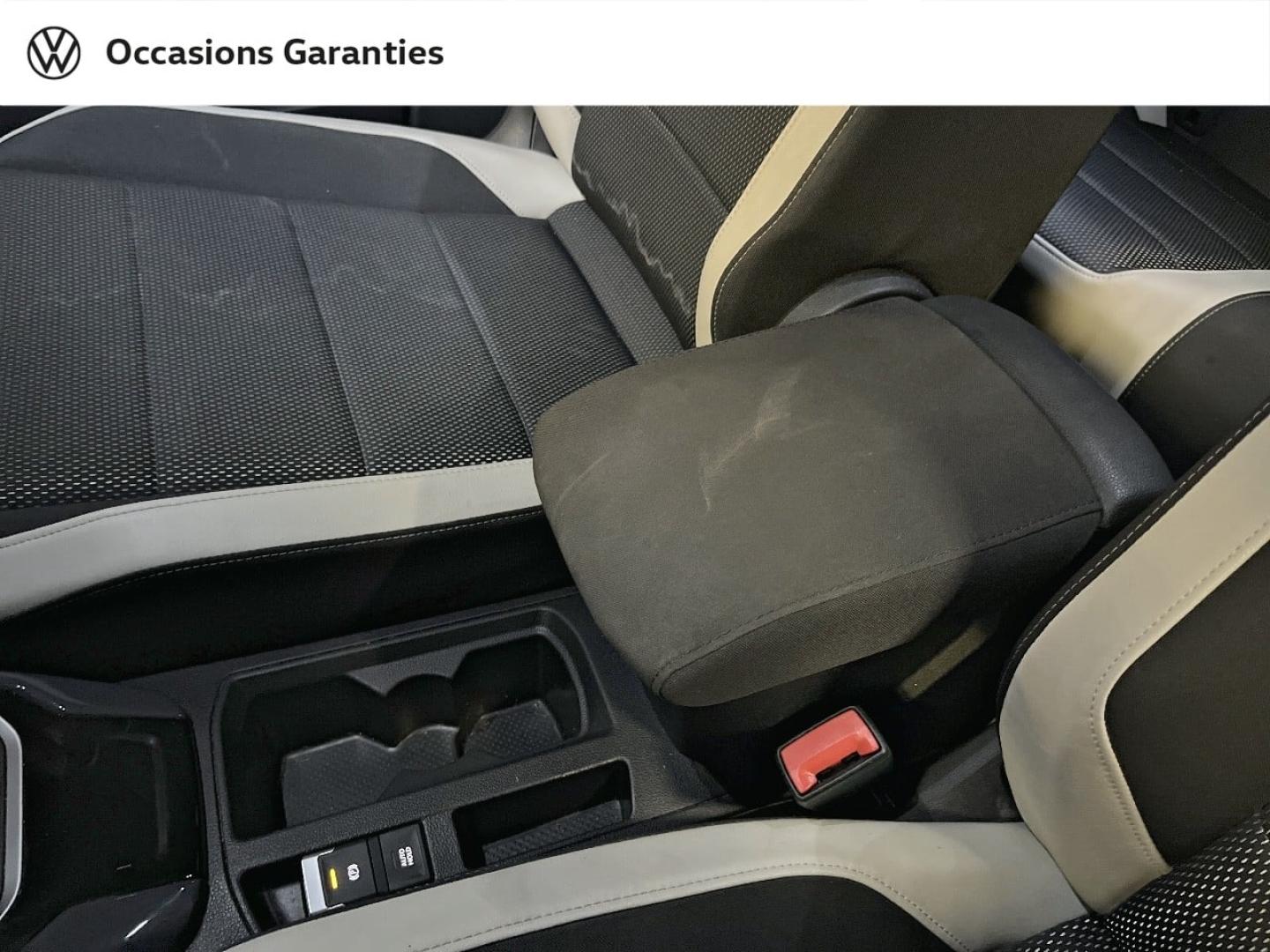 Voitures occasions VOLKSWAGEN T-ROC Carat Paris