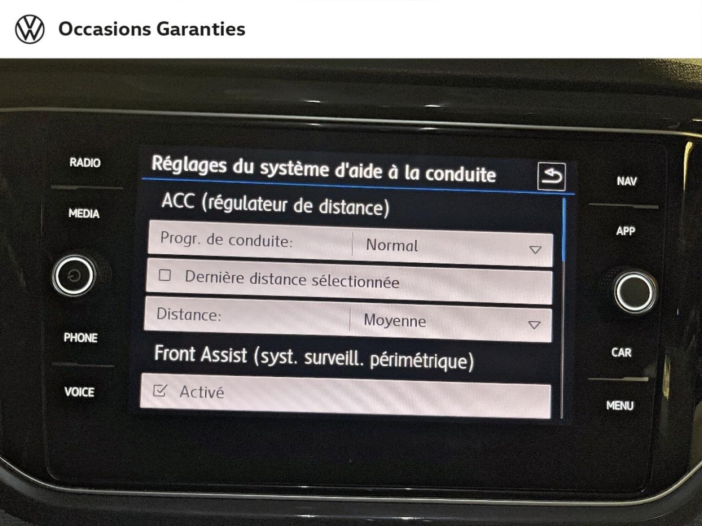 Voitures occasions VOLKSWAGEN T-ROC Carat Paris