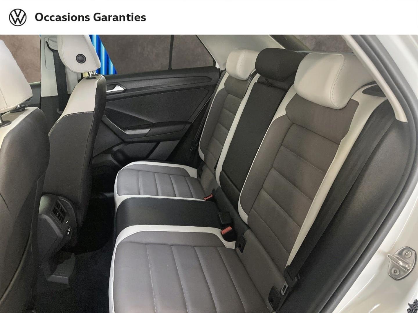 Voitures occasions VOLKSWAGEN T-ROC Carat Exclusive Paris