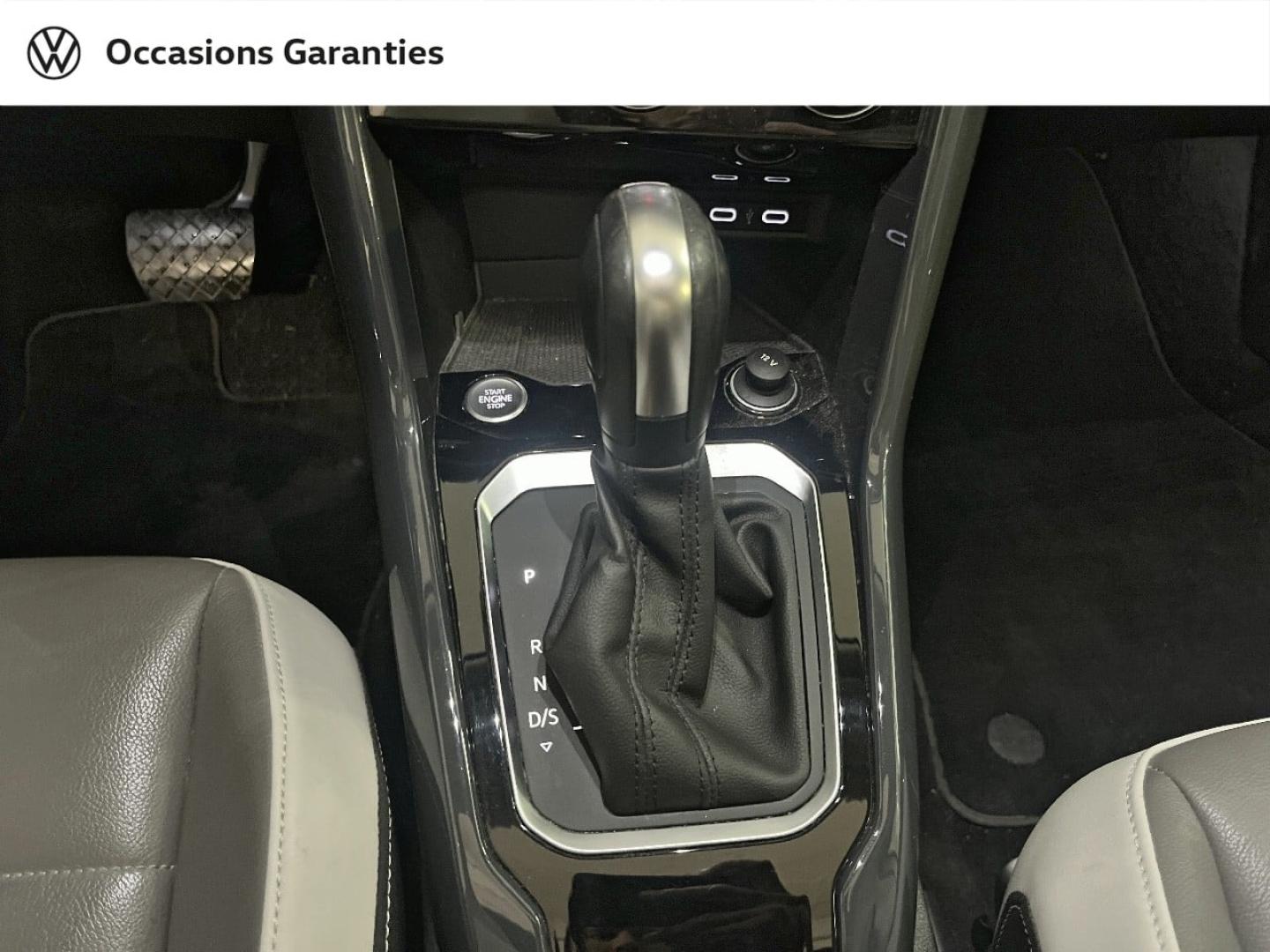 Voitures occasions VOLKSWAGEN T-ROC Carat Exclusive Paris