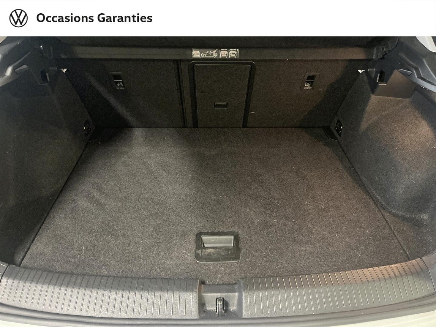 Voitures occasions VOLKSWAGEN T-ROC Carat Exclusive Paris