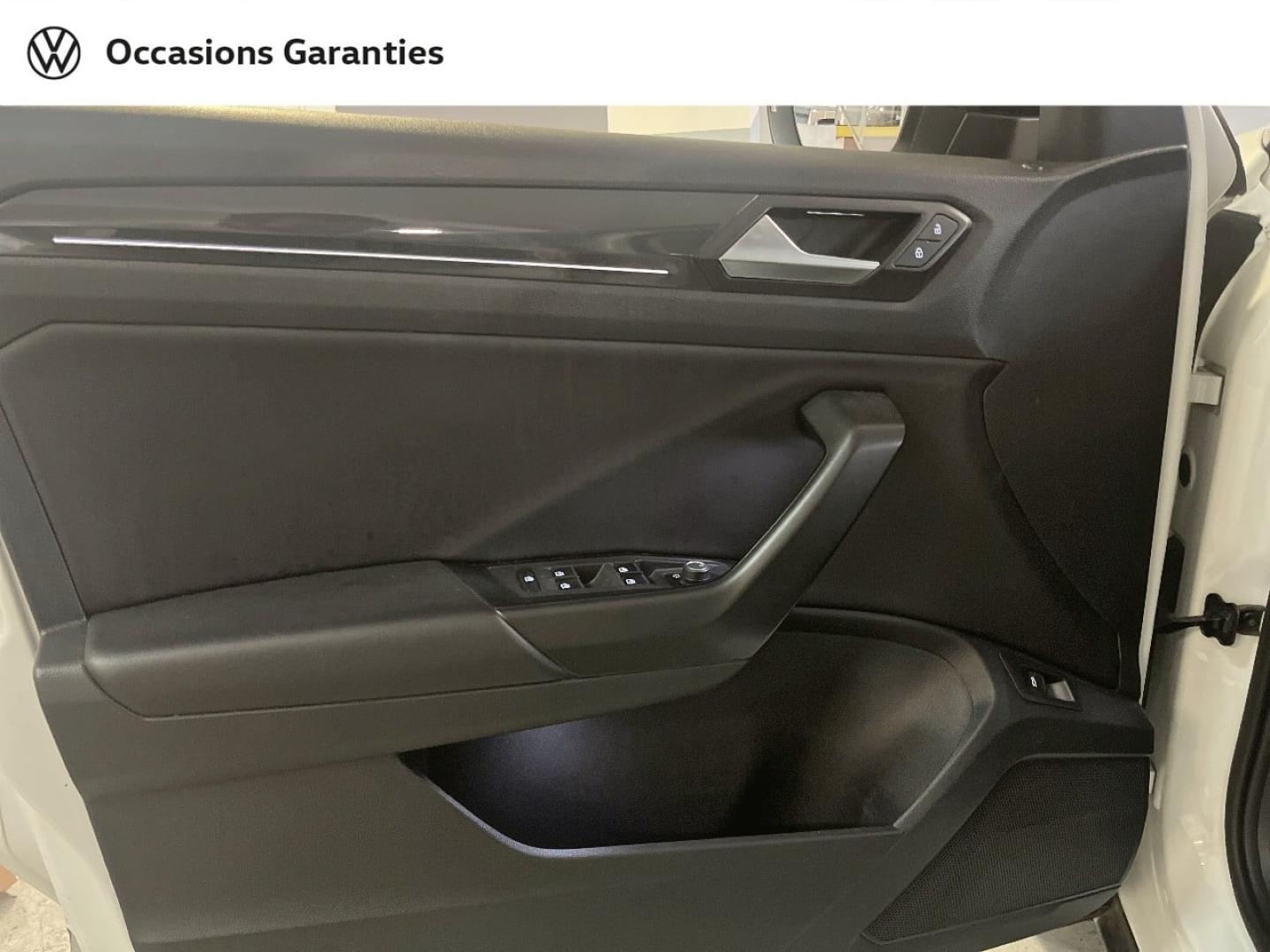 Voitures occasions VOLKSWAGEN T-ROC Carat Exclusive Paris