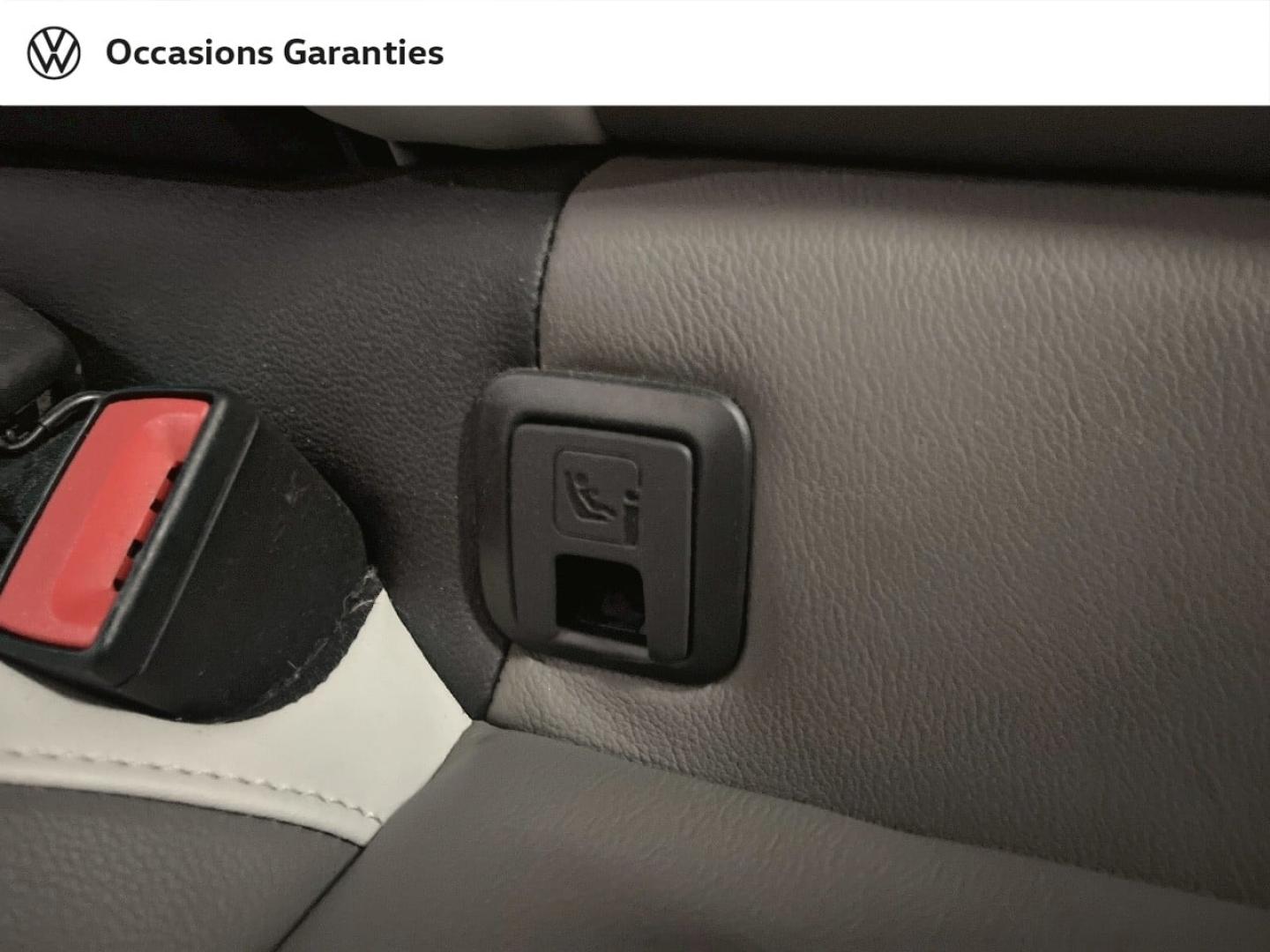 Voitures occasions VOLKSWAGEN T-ROC Carat Exclusive Paris