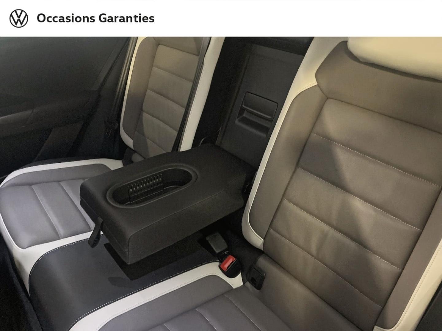 Voitures occasions VOLKSWAGEN T-ROC Carat Exclusive Paris