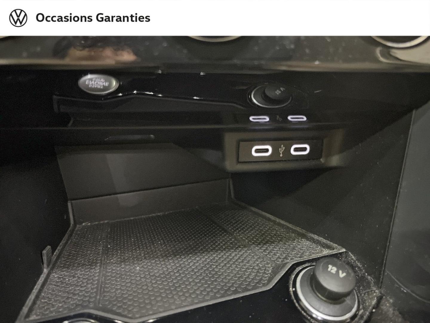 Voitures occasions VOLKSWAGEN T-ROC Carat Exclusive Paris