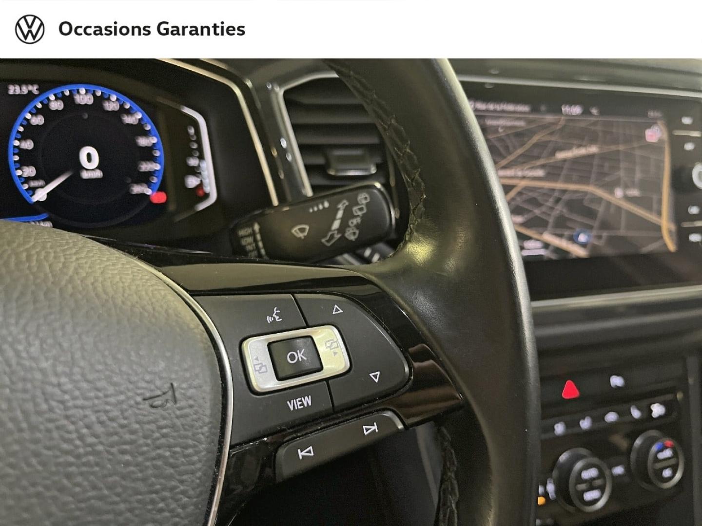 Voitures occasions VOLKSWAGEN T-ROC Carat Exclusive Paris