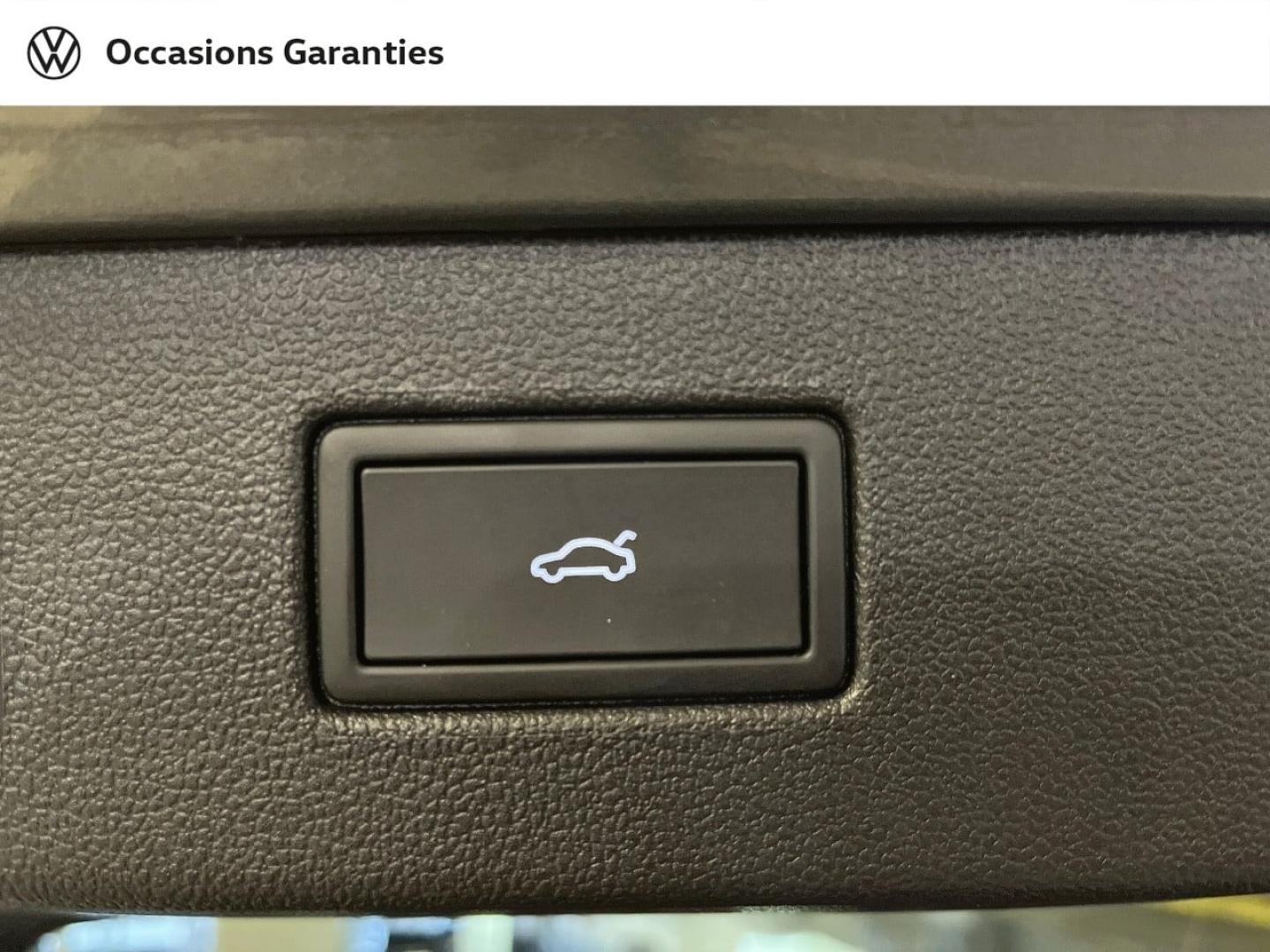 Voitures occasions VOLKSWAGEN T-ROC R-Line Edition Paris