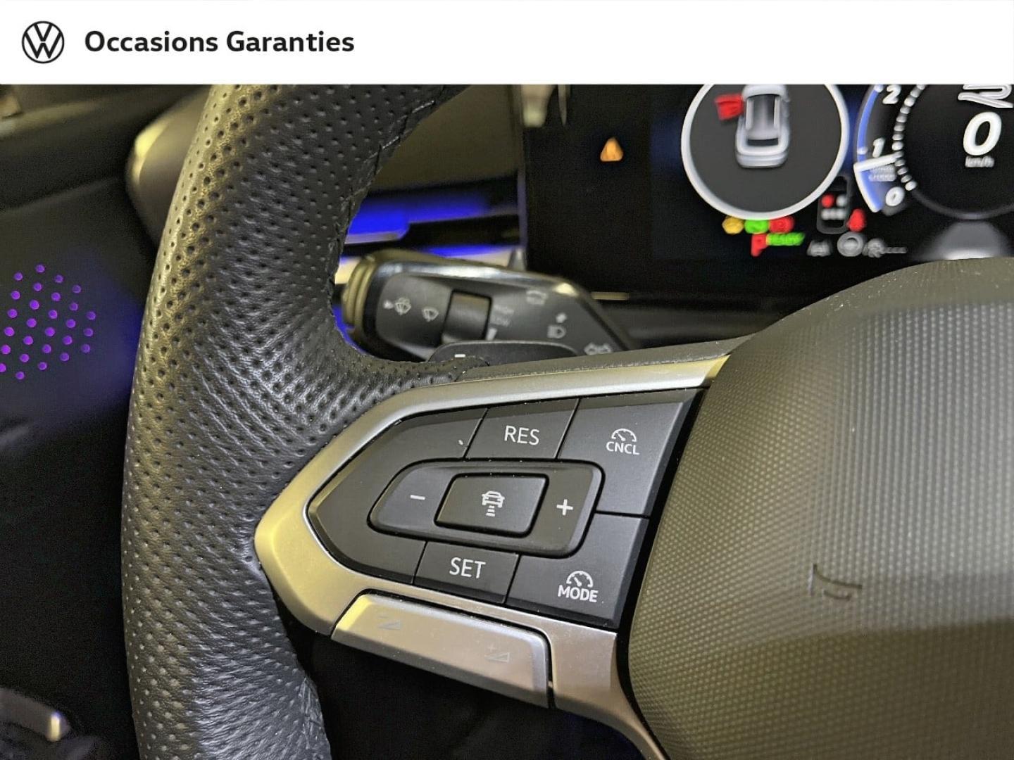 Voitures occasions VOLKSWAGEN T-ROC R-Line Edition Paris