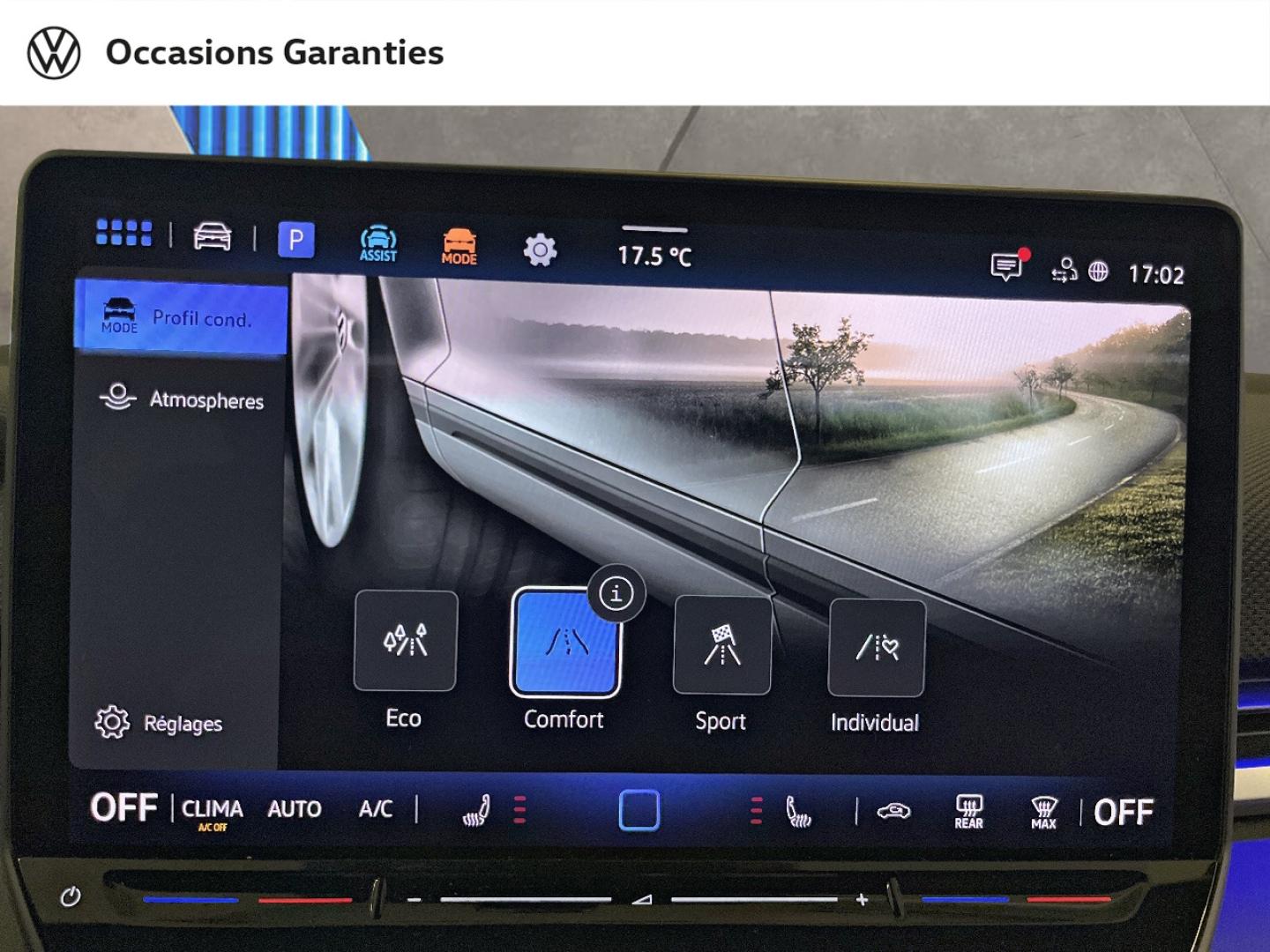 Voitures occasions VOLKSWAGEN T-ROC R-Line Edition Paris