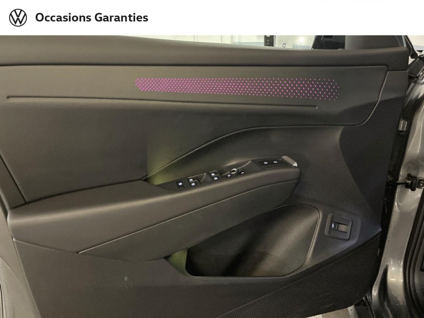 Voitures occasions VOLKSWAGEN T-ROC Style Edition Paris