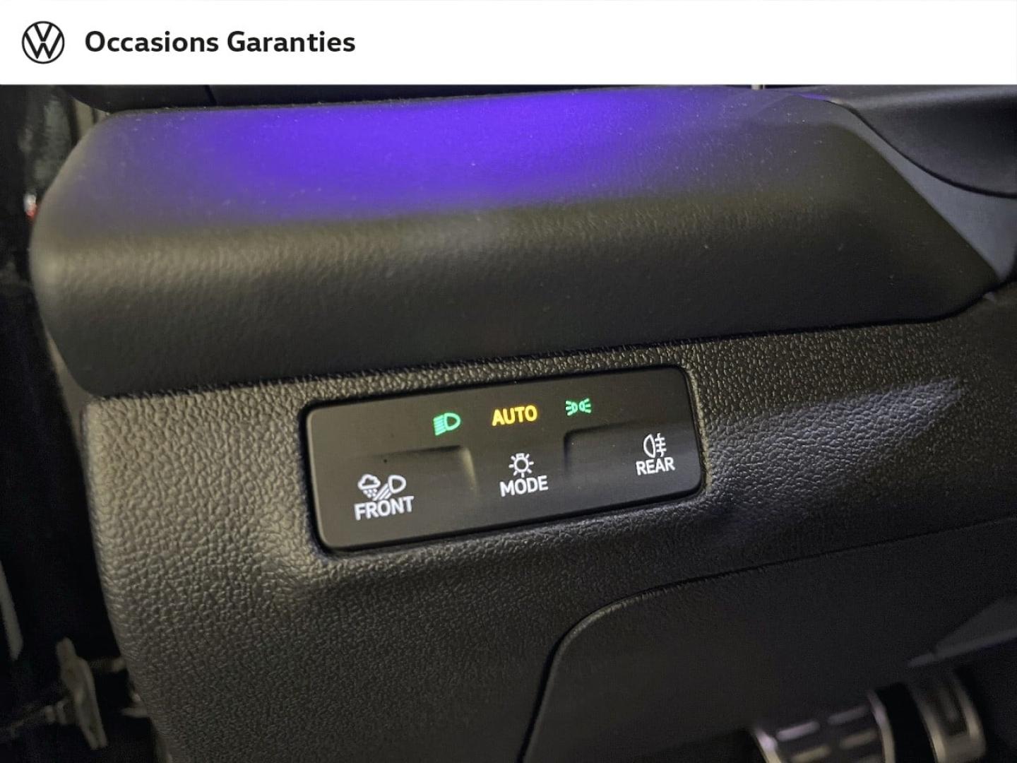 Voitures occasions VOLKSWAGEN T-ROC R-Line Edition Paris