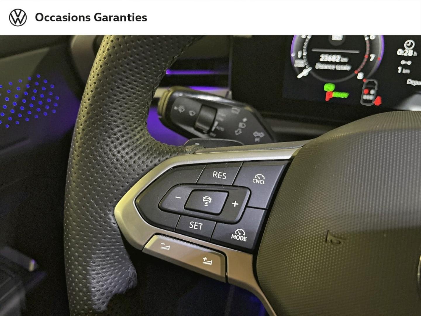 Voitures occasions VOLKSWAGEN T-ROC R-Line Edition Paris