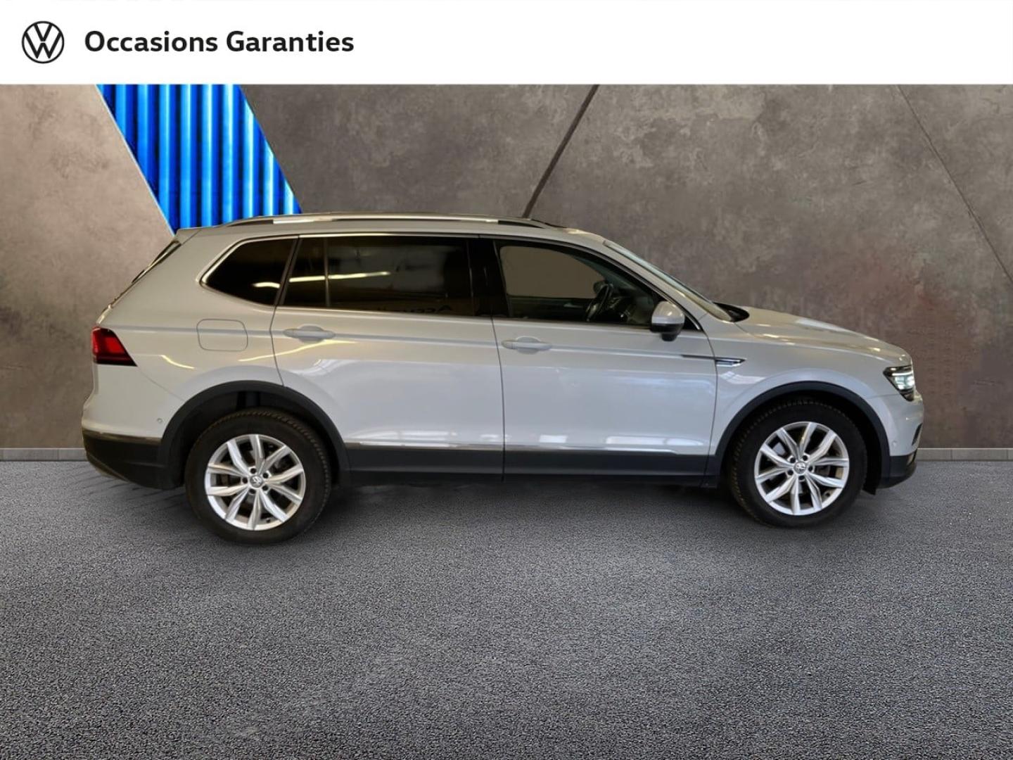 Voitures occasions VOLKSWAGEN TIGUAN ALLSPACE Carat Paris