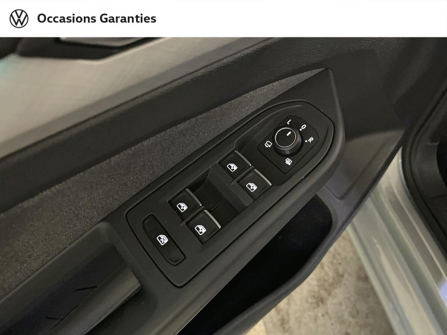 Voitures occasions VOLKSWAGEN GOLF VW Edition Paris