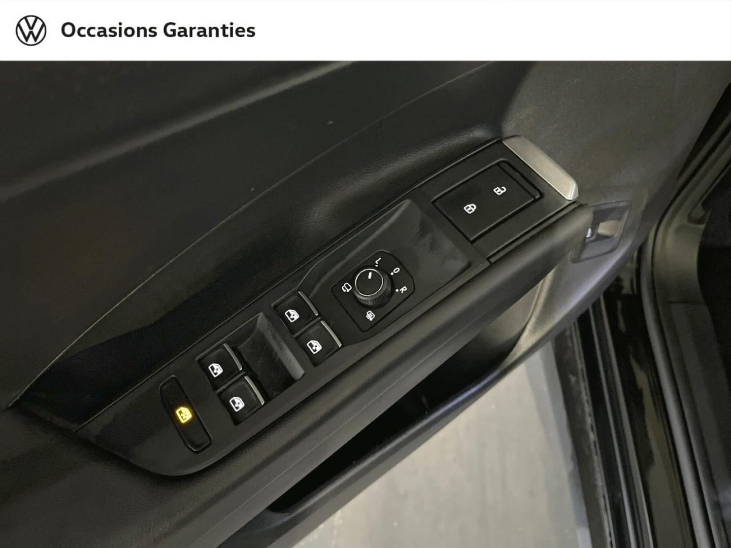 Voitures occasions VOLKSWAGEN T-ROC Style Paris