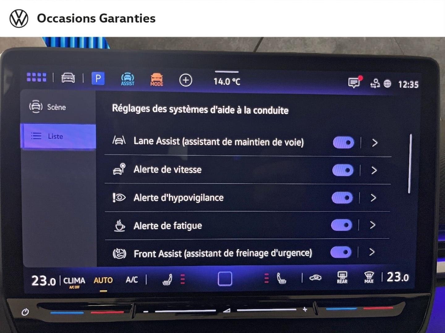 Voitures occasions VOLKSWAGEN T-ROC R-Line Paris