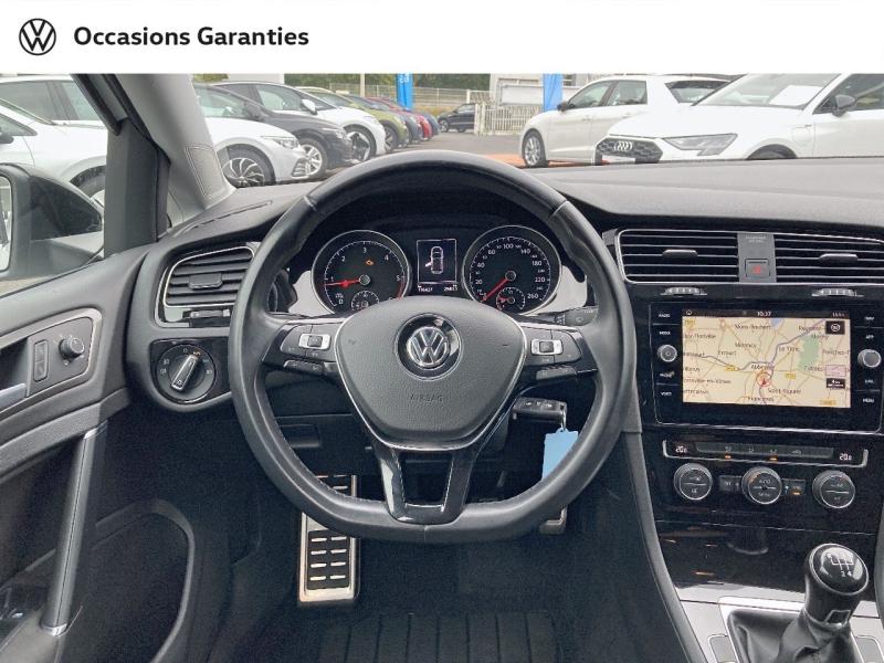 Voitures occasions VOLKSWAGEN GOLF IQ.Drive Abbeville