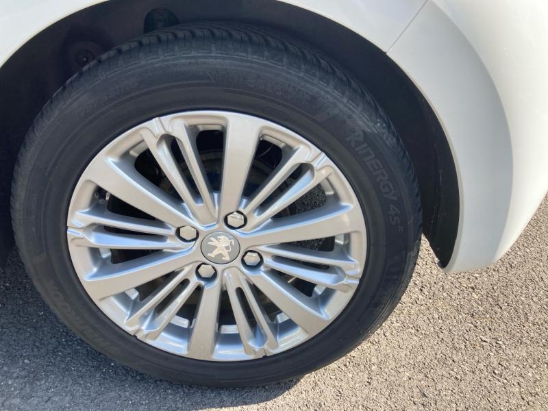 Voitures occasions PEUGEOT 208 Style Abbeville