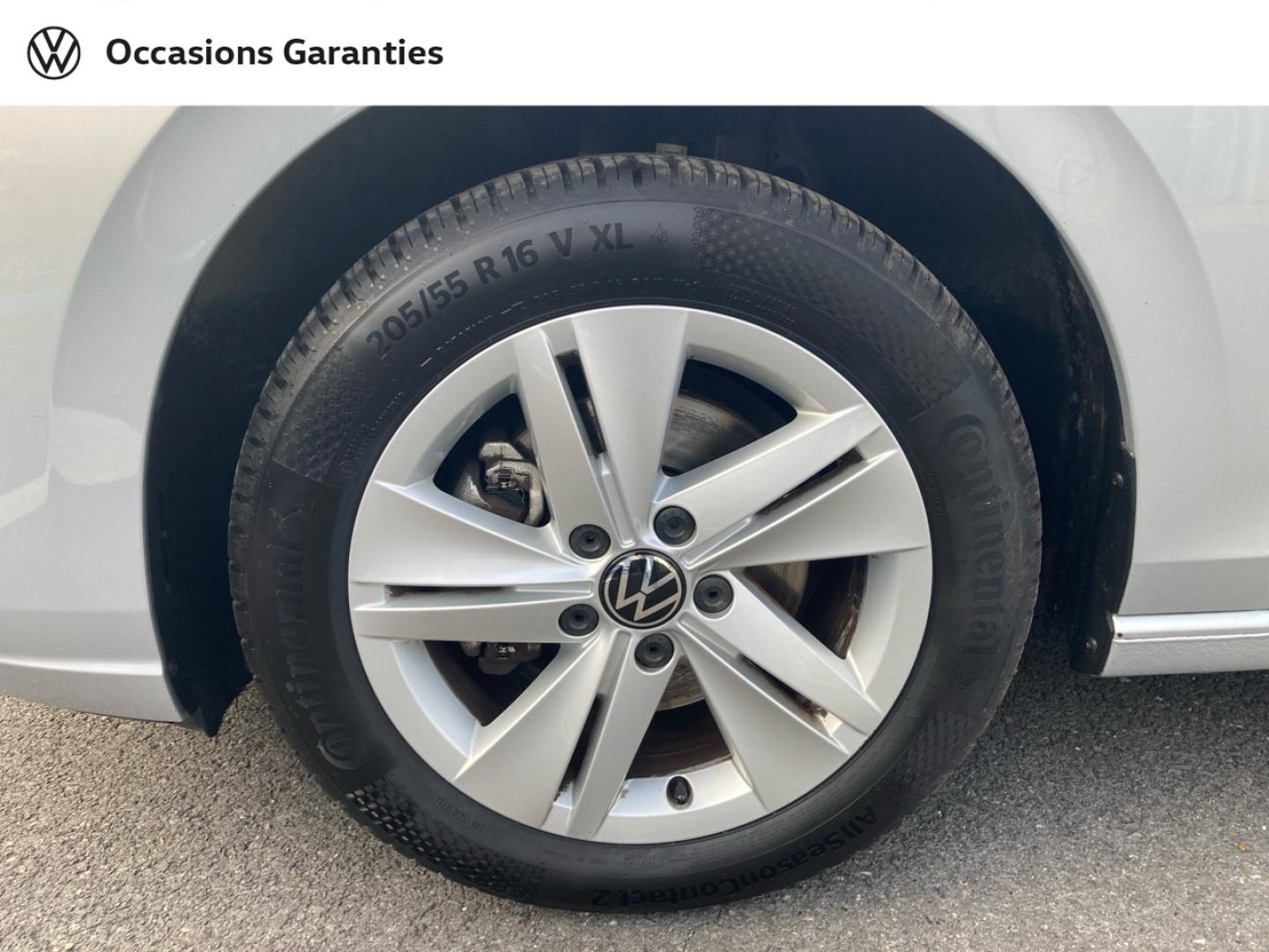 Voitures occasions VOLKSWAGEN GOLF Life 1st Abbeville