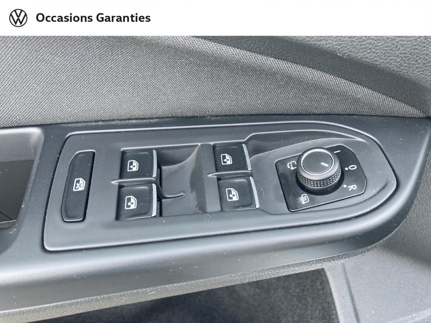 Voitures occasions VOLKSWAGEN GOLF Life 1st Abbeville