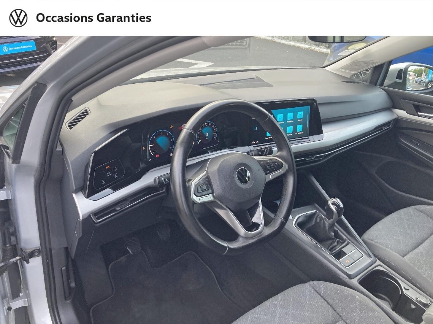 Voitures occasions VOLKSWAGEN GOLF Life 1st Abbeville