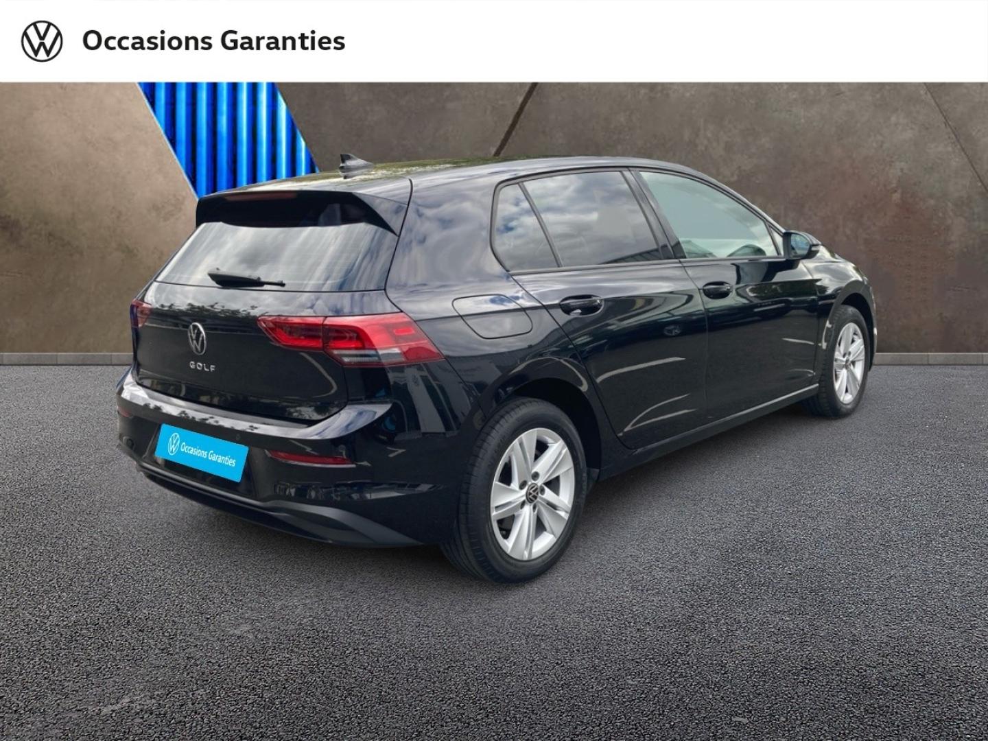 Voitures occasions VOLKSWAGEN GOLF Life 1st Abbeville