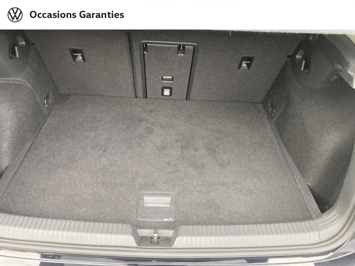 Voitures occasions VOLKSWAGEN GOLF Life 1st Abbeville