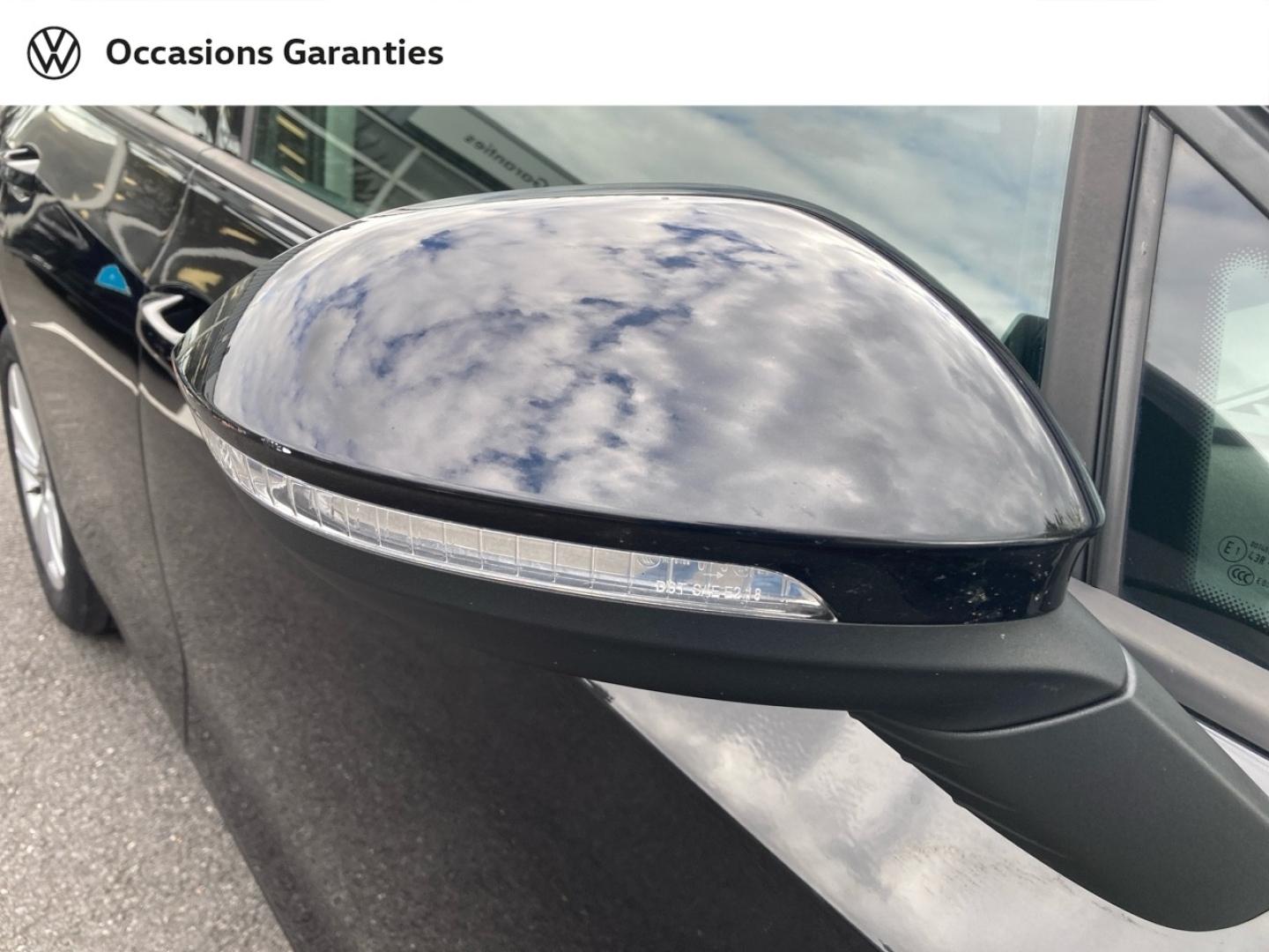 Voitures occasions VOLKSWAGEN GOLF Life 1st Abbeville