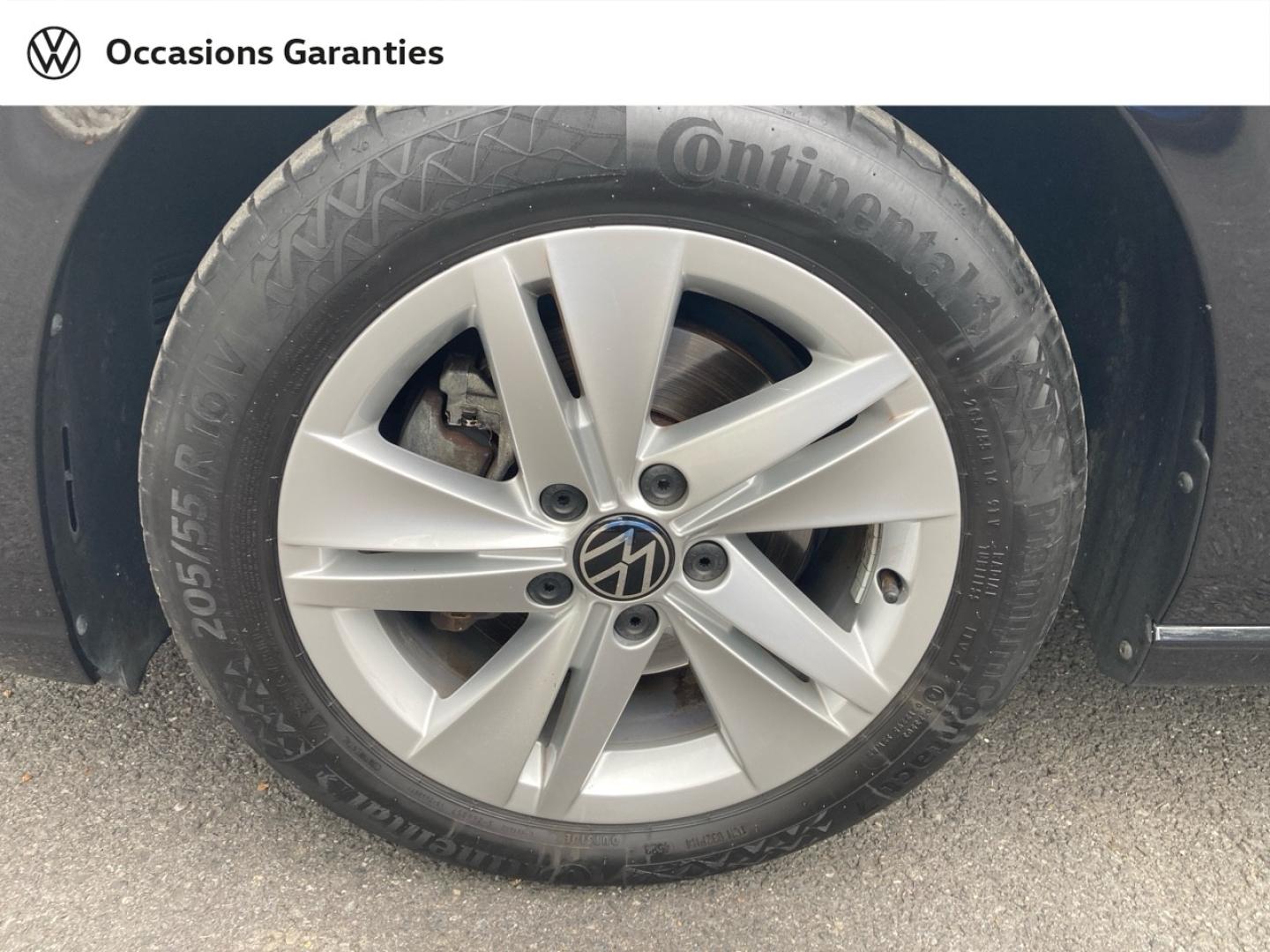 Voitures occasions VOLKSWAGEN GOLF Life 1st Abbeville