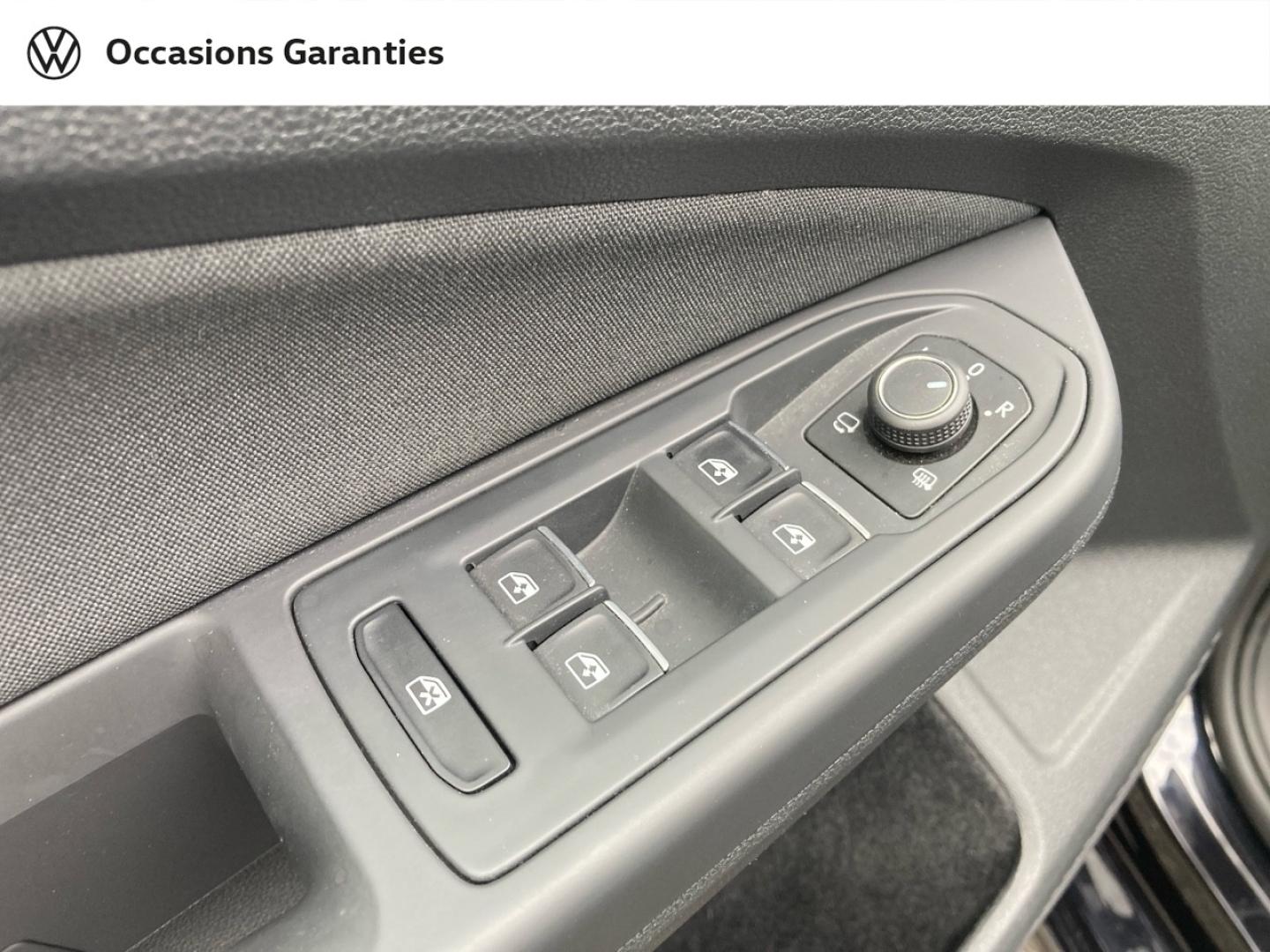 Voitures occasions VOLKSWAGEN GOLF Life 1st Abbeville