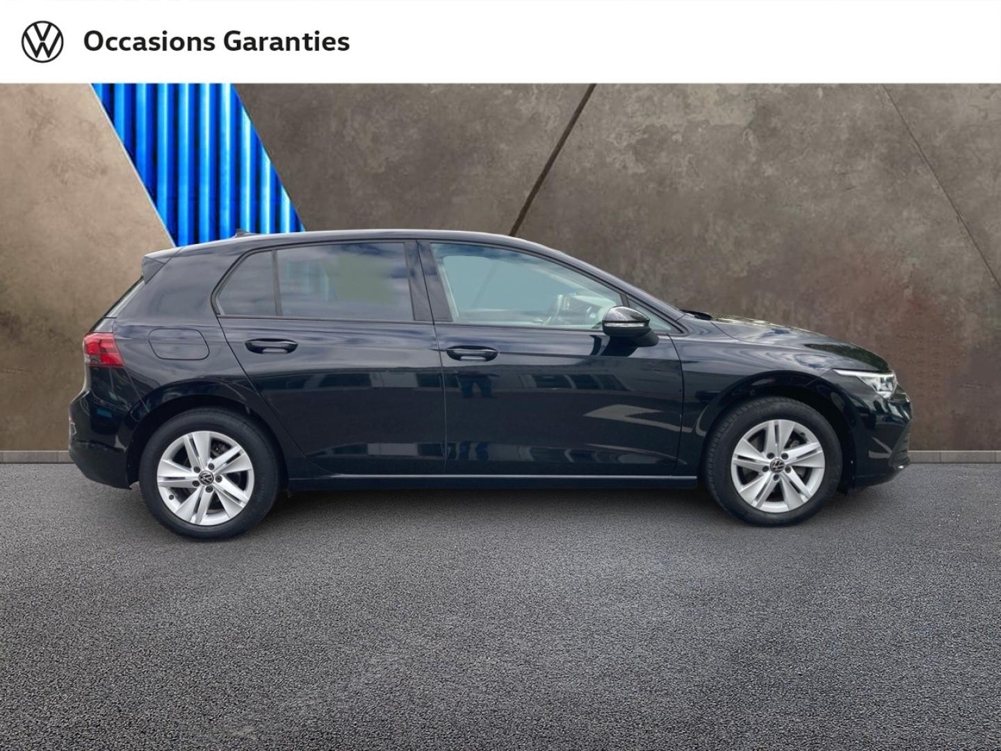 Voitures occasions VOLKSWAGEN GOLF Life 1st Abbeville